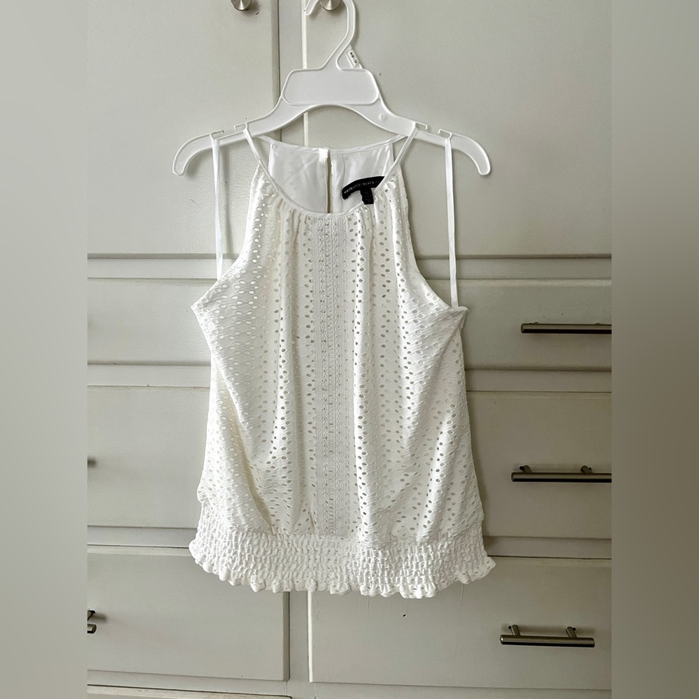 White House Black Market Eyelet Sleeveless Top in white size small